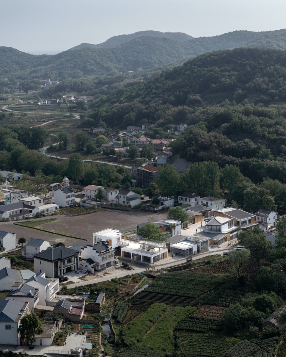 Changchong Village Tourism Service Cluster Anhui by VIASCAPE design