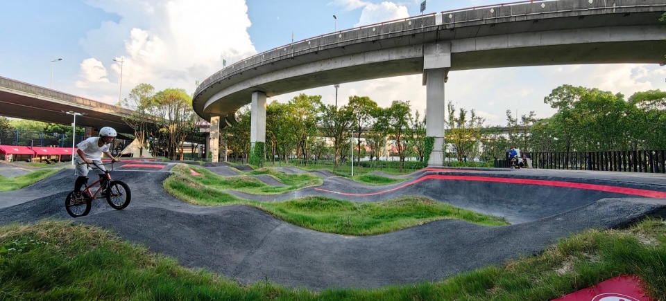 Landscape Design of Phase 1 of New Land on the South Bank of Suzhou Industrial Park by Qidi Design Group Beijing Branch Sanpeng Studio