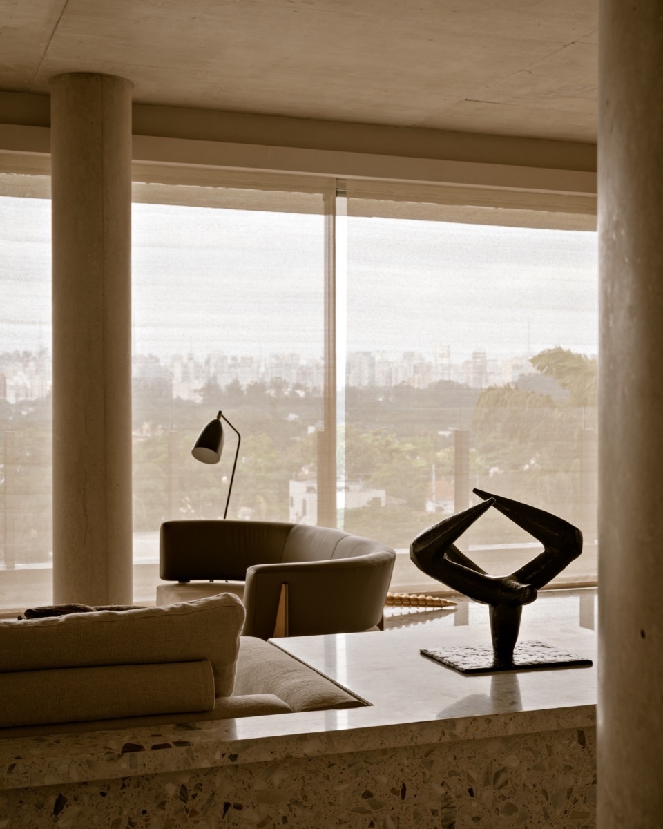 Sete Apartment by Studio Arthur Casas