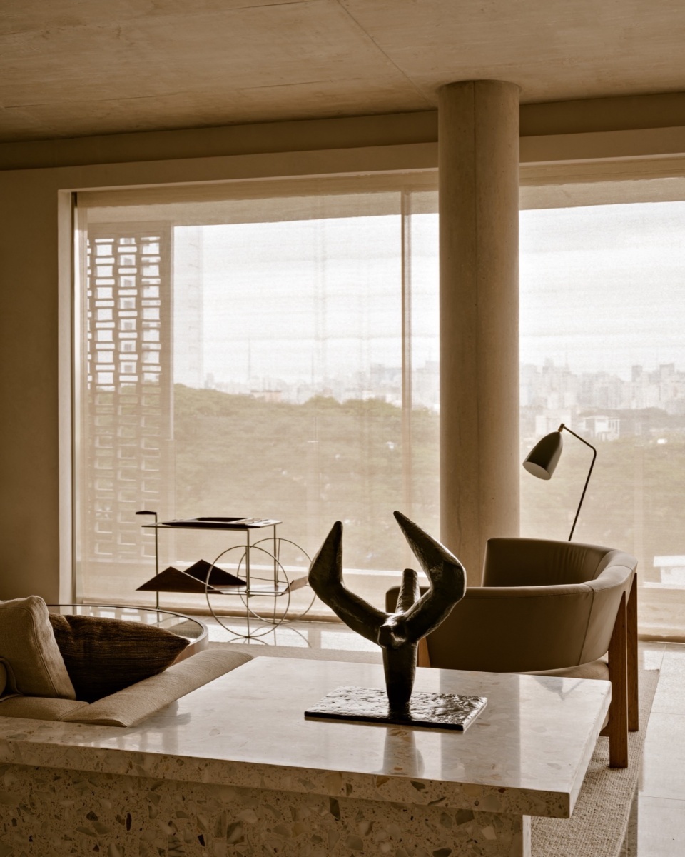 Sete Apartment by Studio Arthur Casas