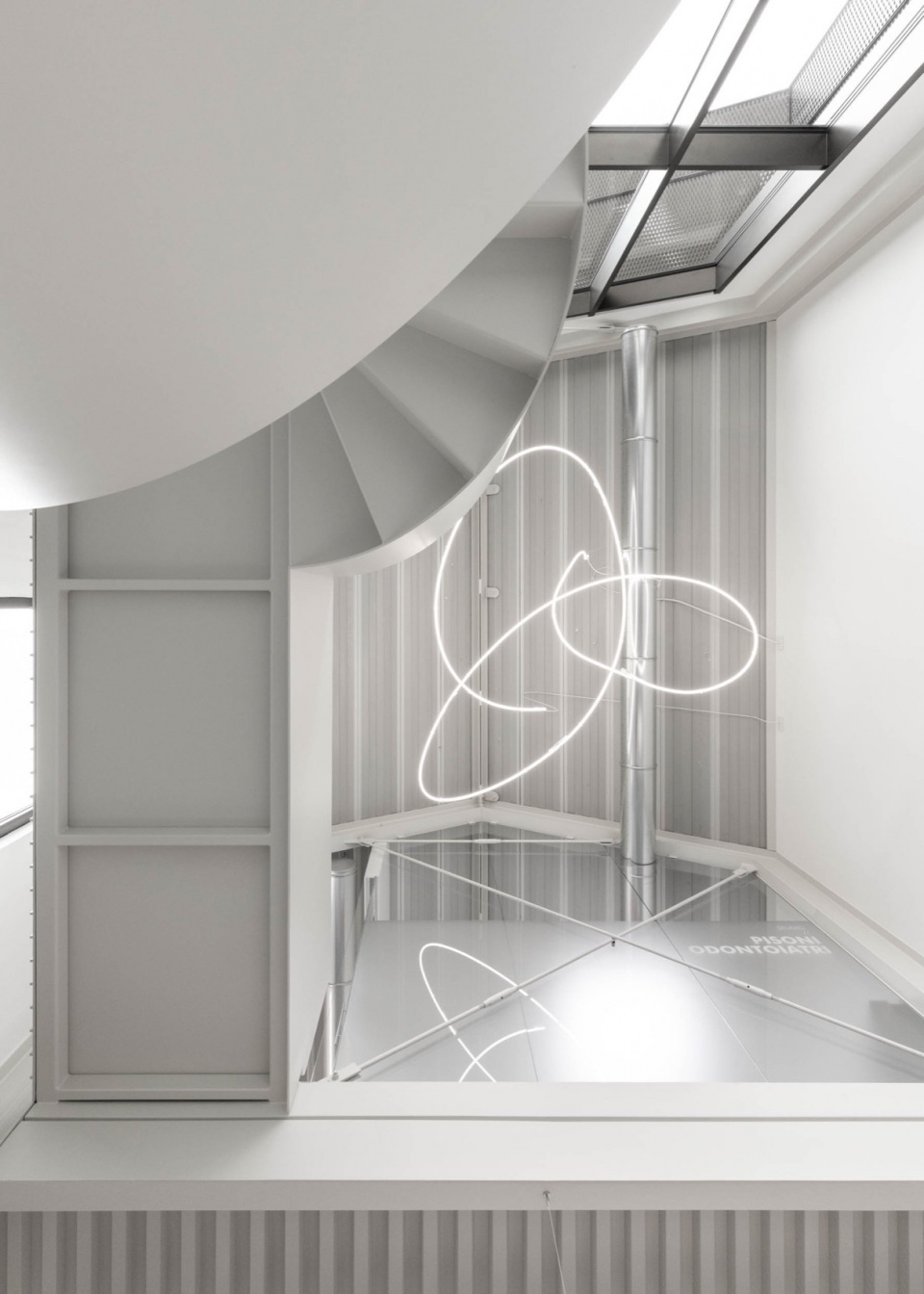 The Pisoni Dental Office by Studio Capitanio Architetti
