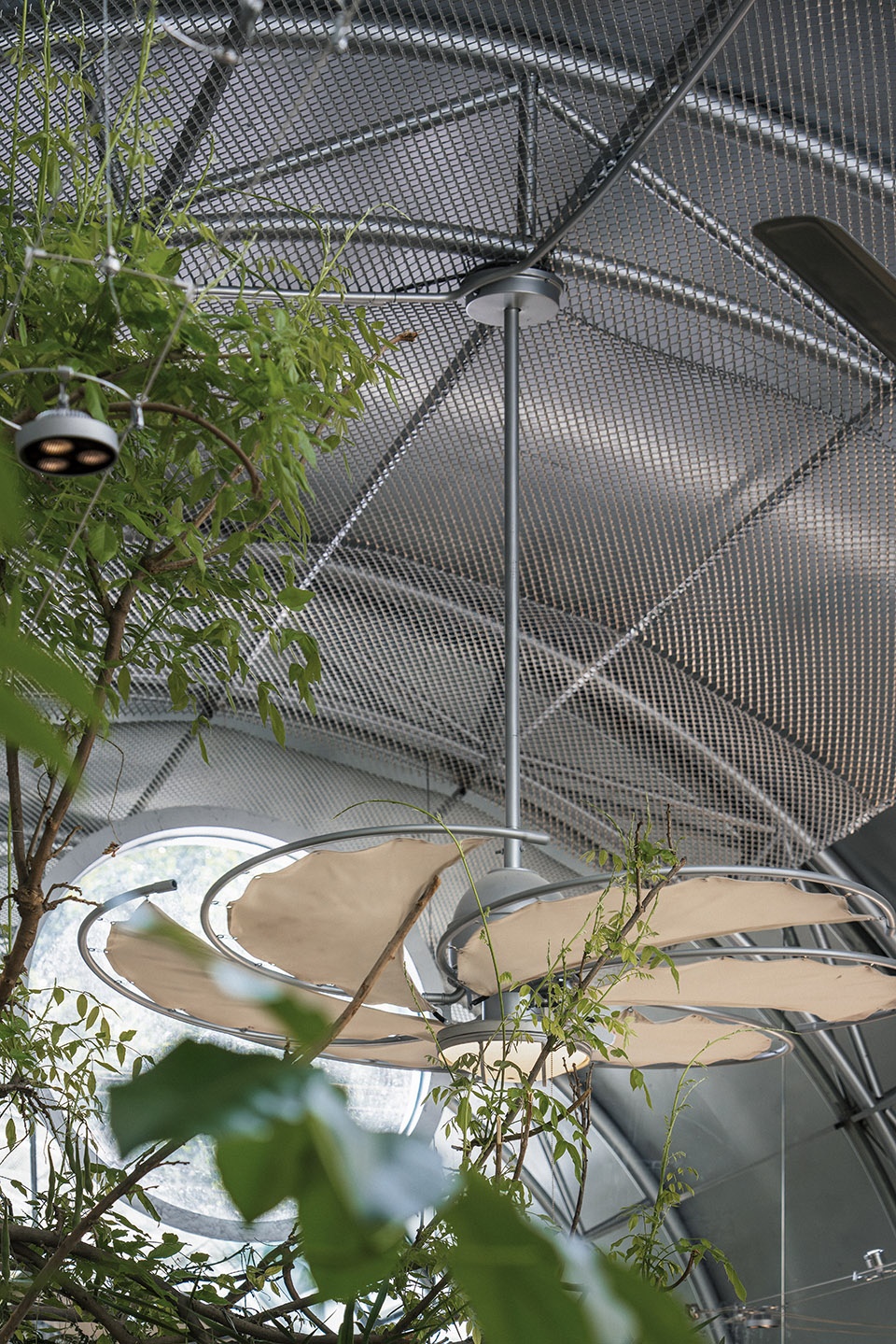 metal hands coffee youyi store by sa architects