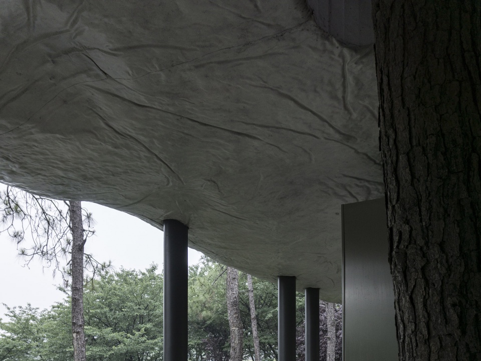 public restroom of nanjing sifang art district by wuwu atelier