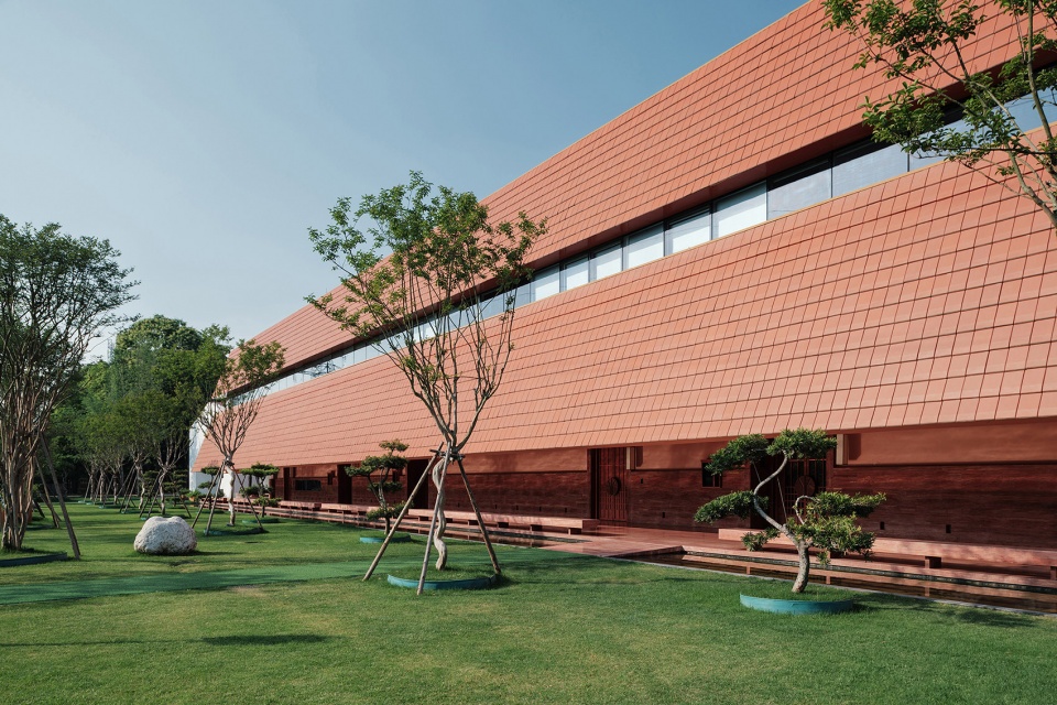 yongli red tile plaza by we arch