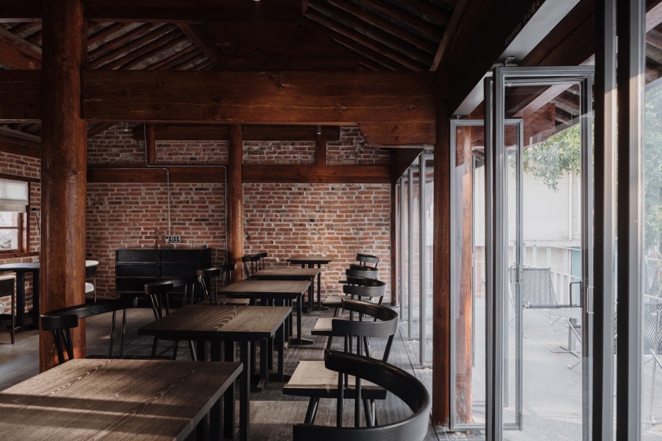 Scented Coffee Baoshan by No 10 Architects