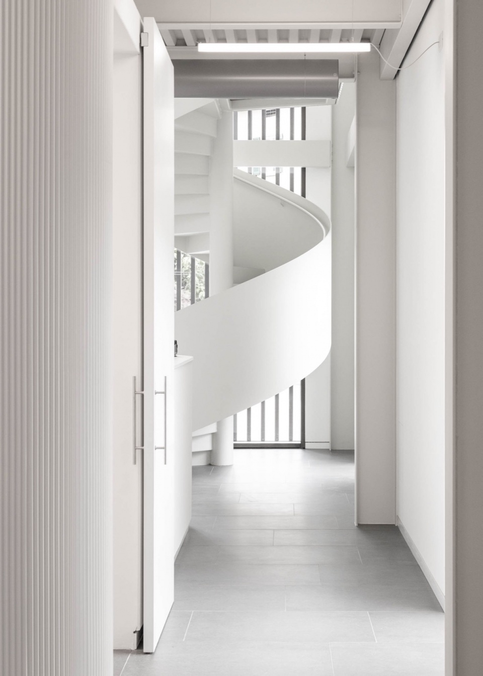The Pisoni Dental Office by Studio Capitanio Architetti