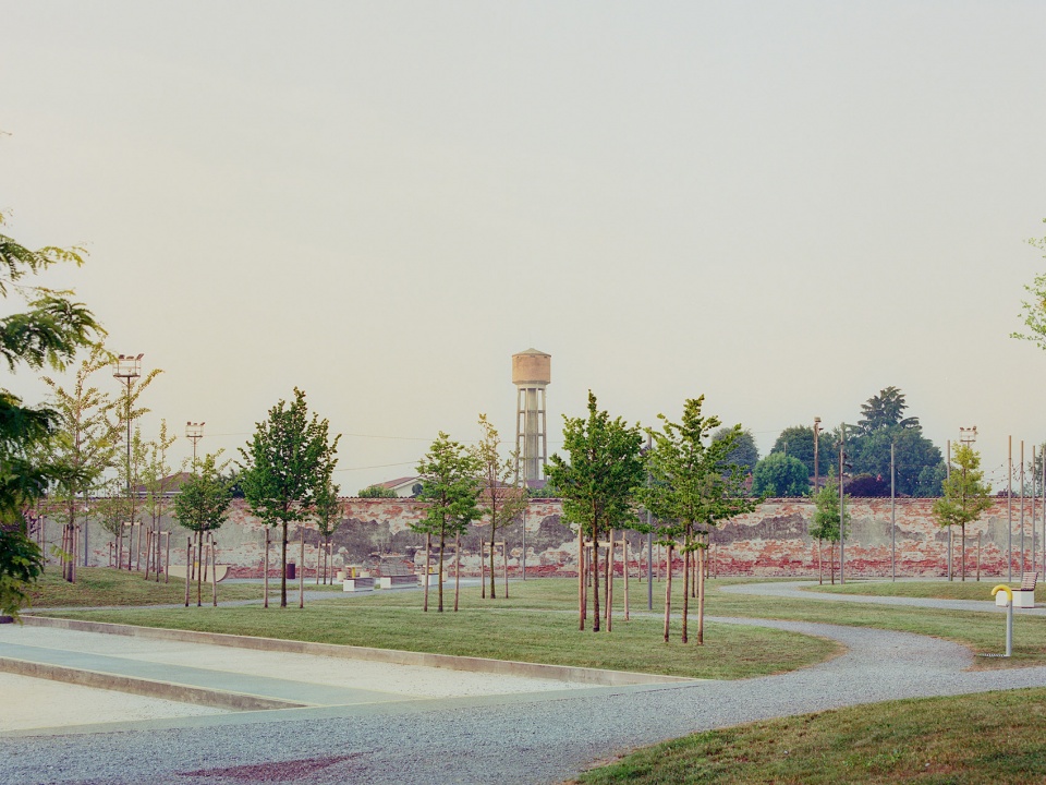 green kilometer new equipped urban park by ghisellini architetti