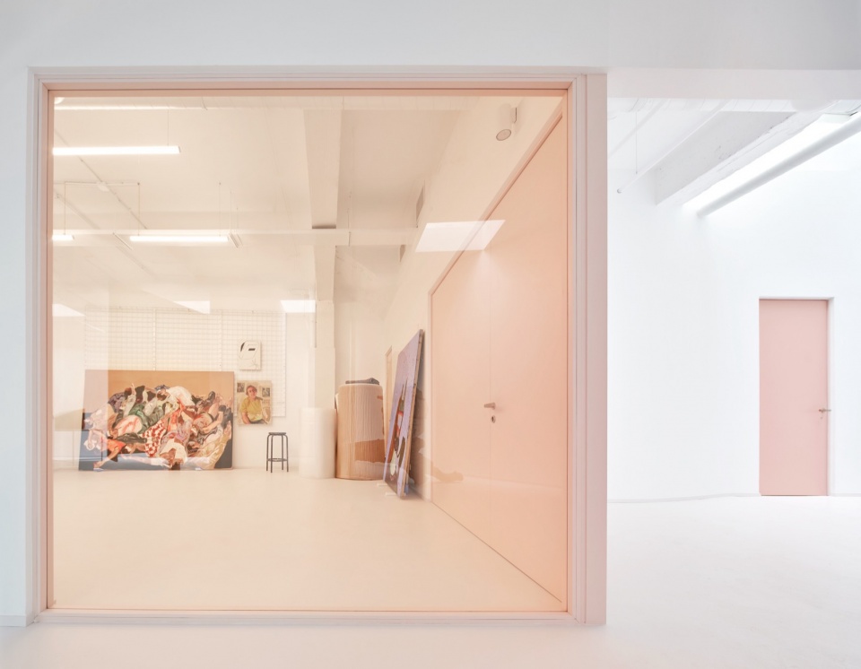 Coleccion ES Headquarters