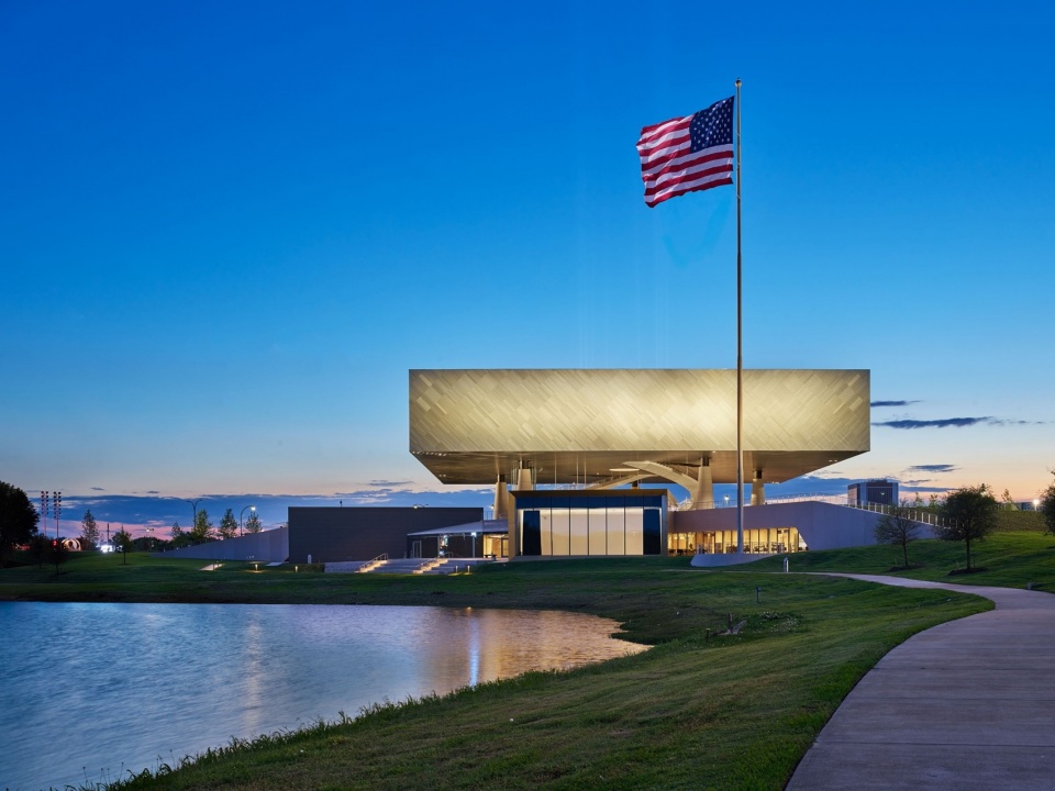 National Medal of Honor Museum Rafael Vinoly Architects