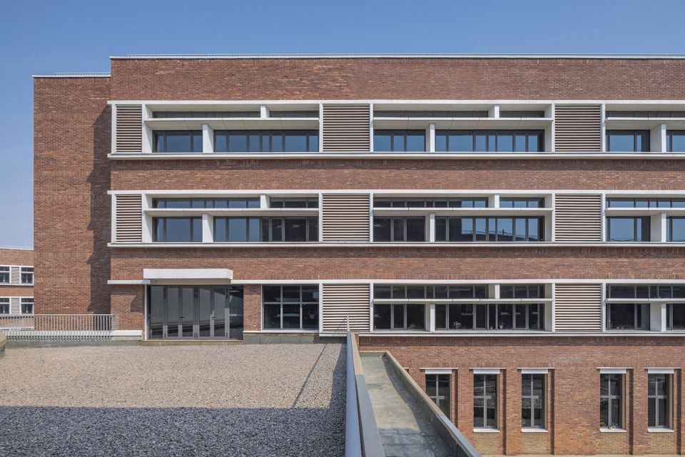 tongtai school by sza design
