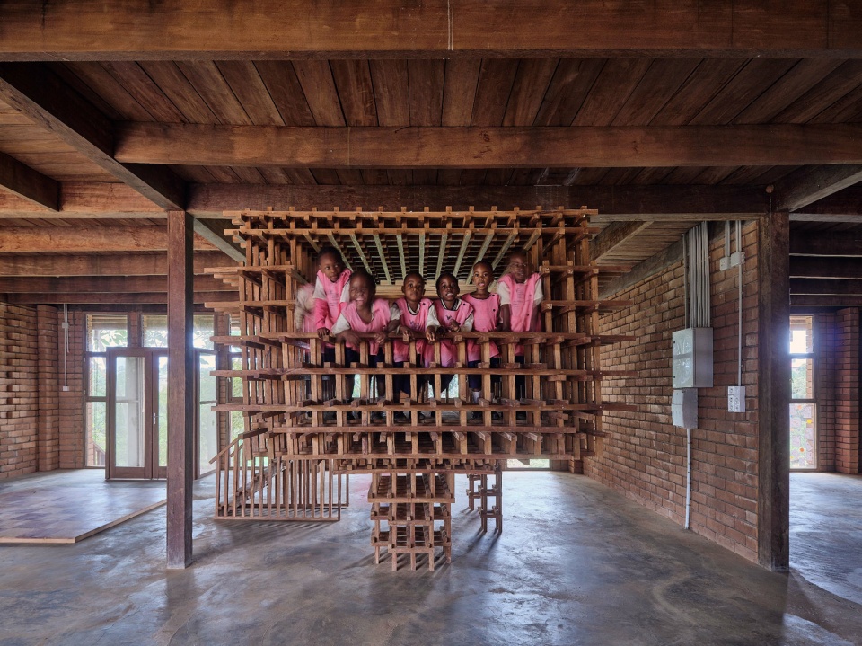 african flow kindergarten by urbanitree