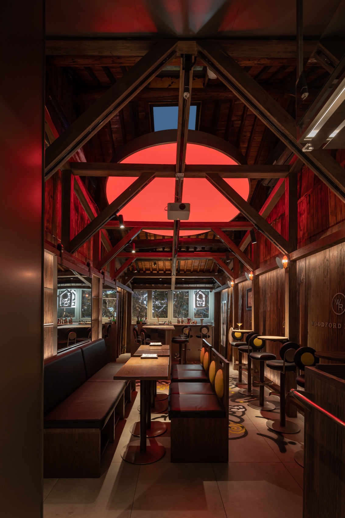 Chimney Bar by Fununit Design & More - 谷德设计网