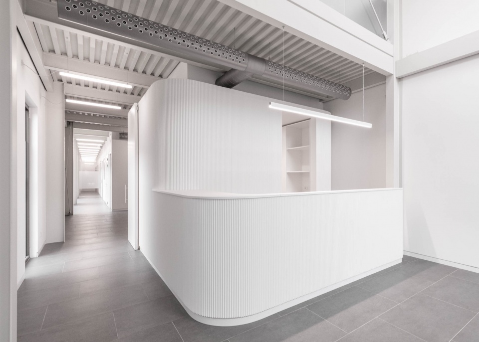 The Pisoni Dental Office by Studio Capitanio Architetti