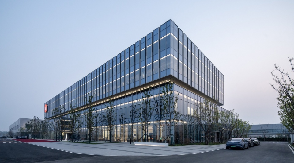 Xiaomi Auto Super Factory by weico architects