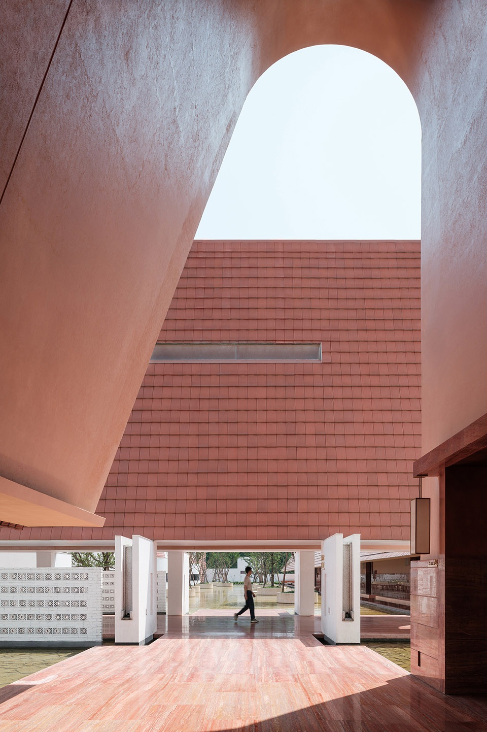 yongli red tile plaza by we arch