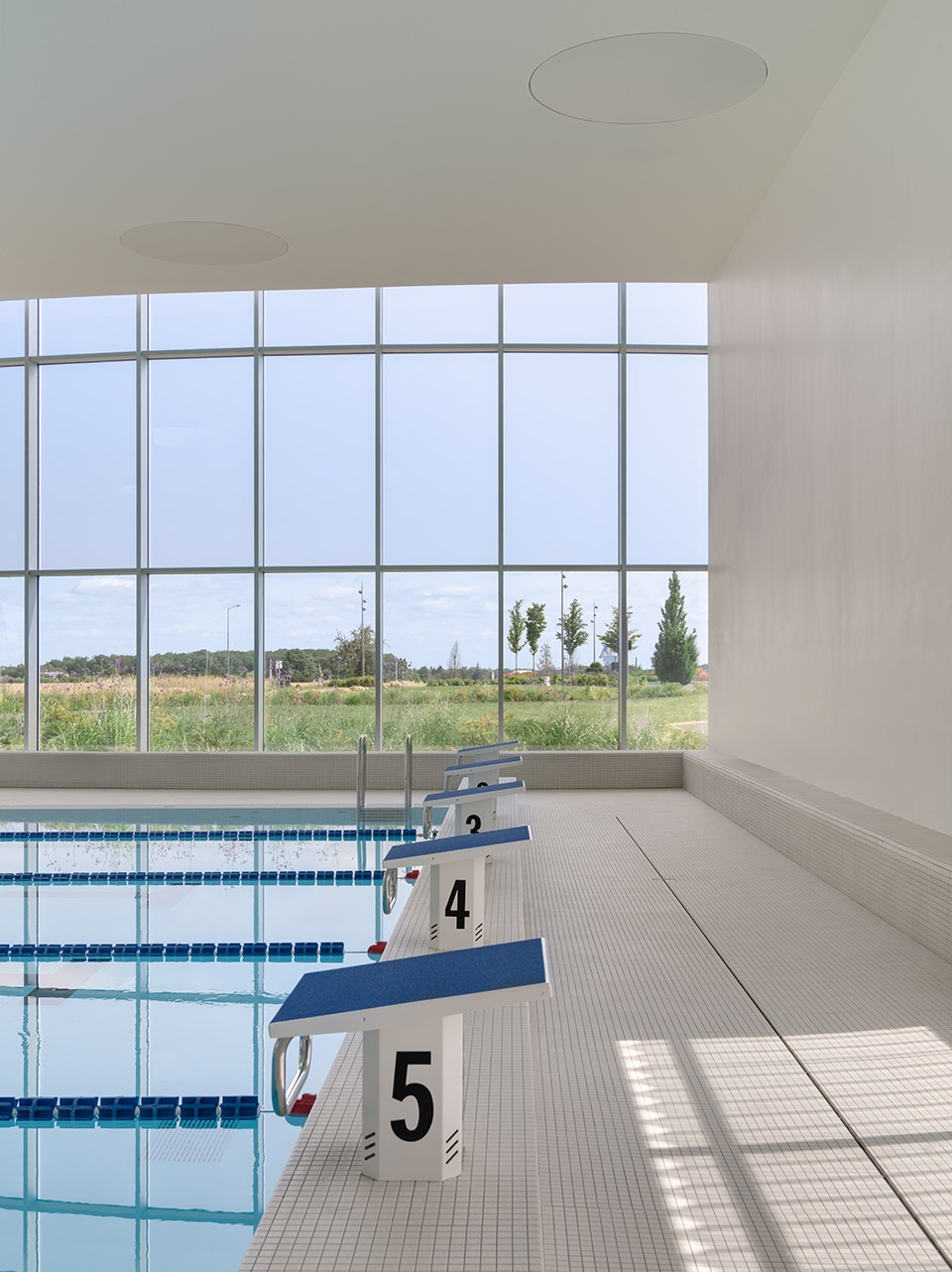 swimming pool complex in fondettes by dominique coulon associes