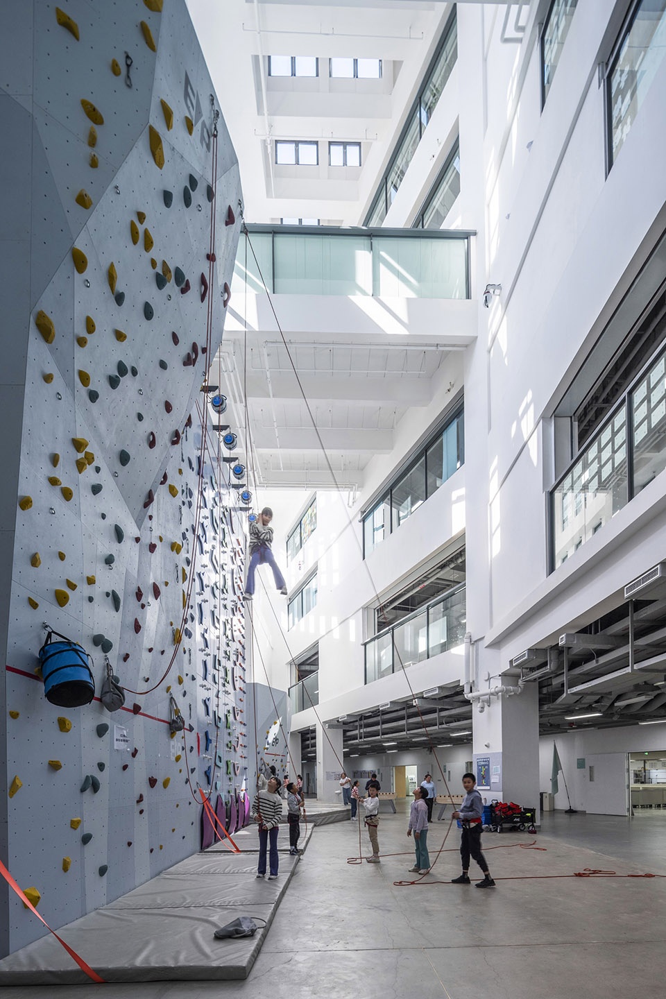 beijing navigation school by education design international inc and cadg facility asia