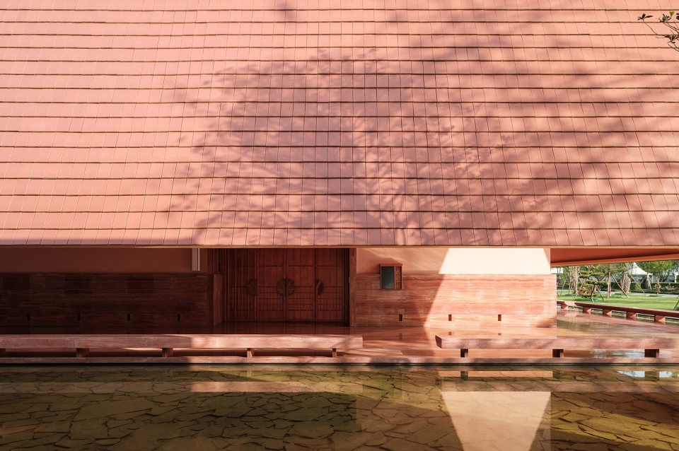 yongli red tile plaza by we arch