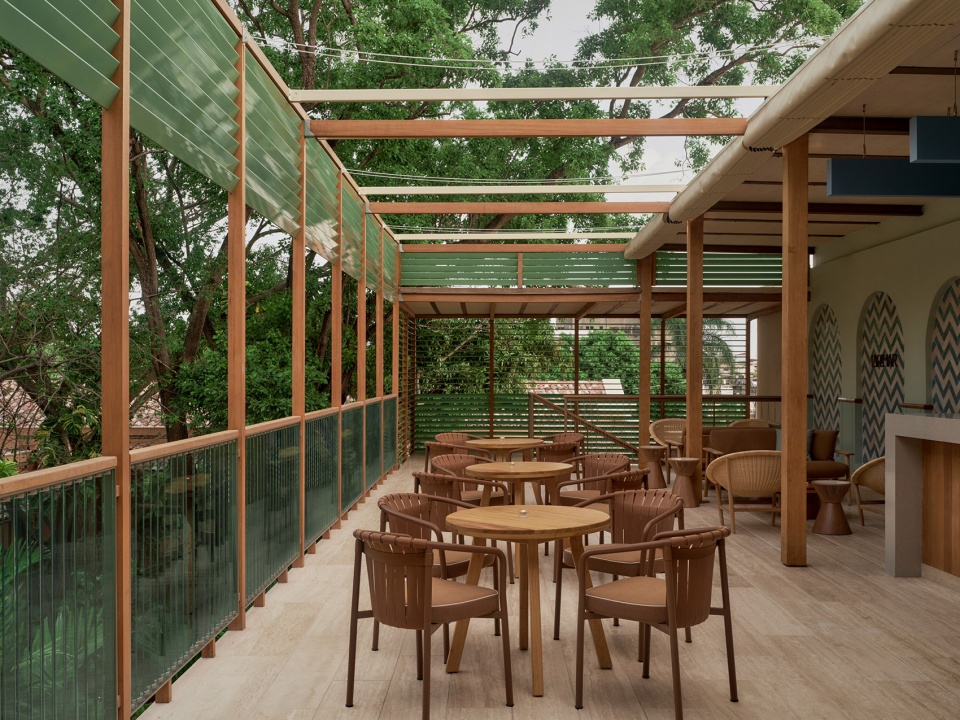 kimpton las mercedes hotel by moneo brock architects