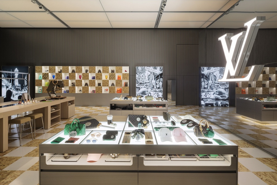 louis vuitton visionary journeys by oma