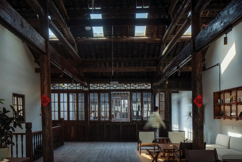 Shanghai Fengjing Town Duoyun Books