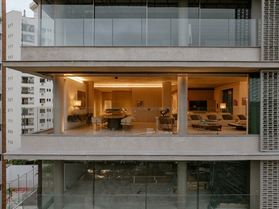Sete Apartment by Studio Arthur Casas