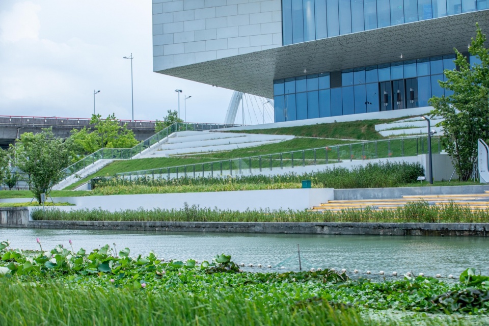 Landscape Design of Phase 1 of New Land on the South Bank of Suzhou Industrial Park by Qidi Design Group Beijing Branch Sanpeng Studio