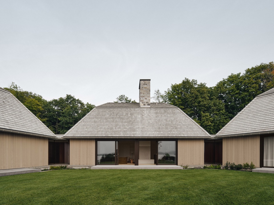 brom residence by atelier carle