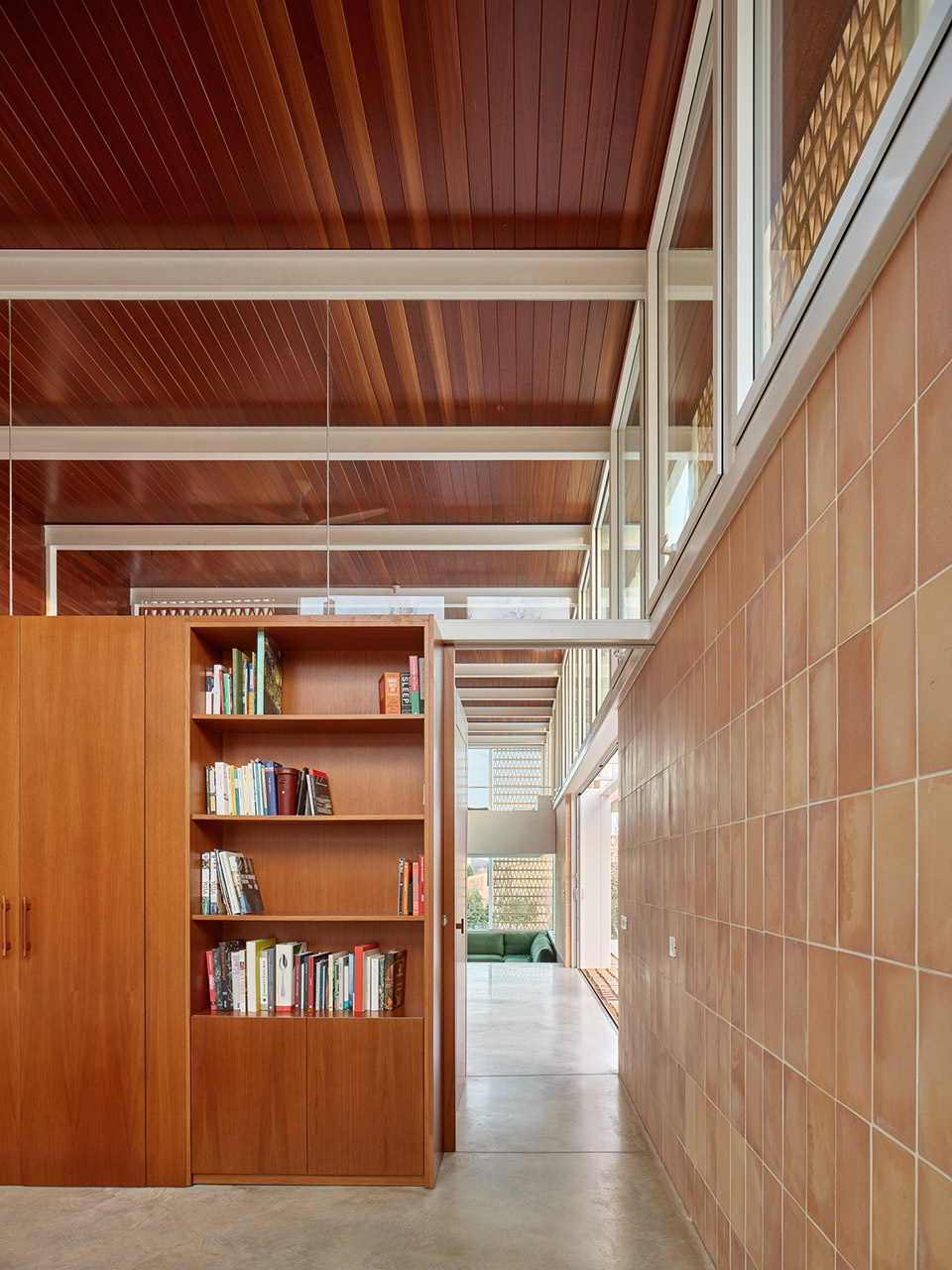 casa tres patis by twobo arquitectura