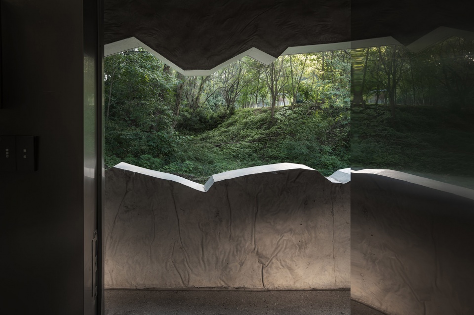 public restroom of nanjing sifang art district by wuwu atelier