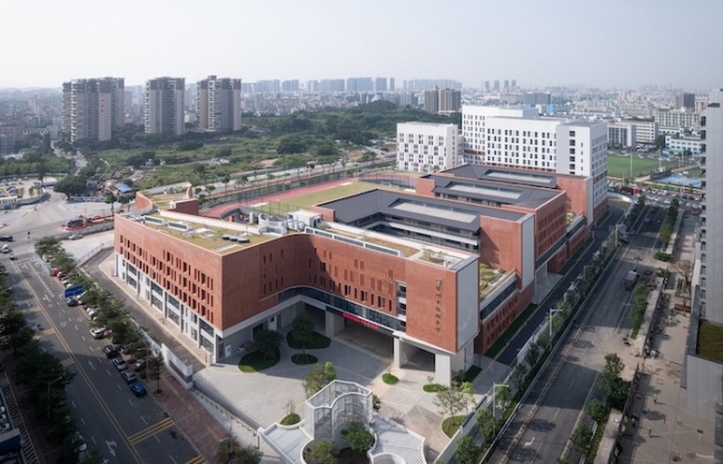 深圳福海中学 / 王维仁建筑设计研究室