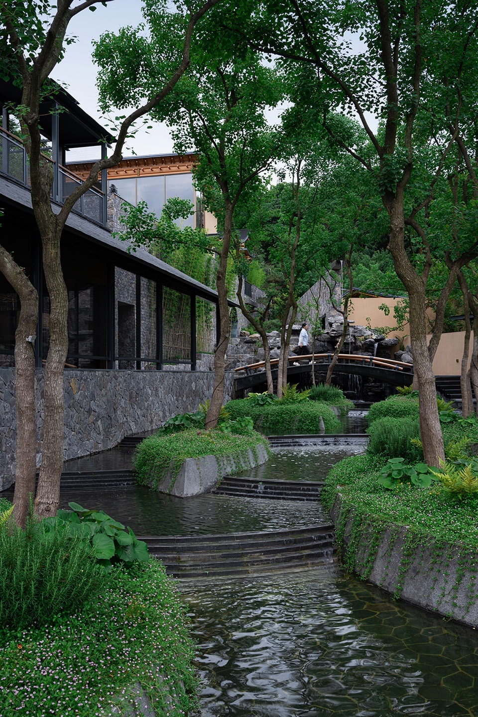 来建筑