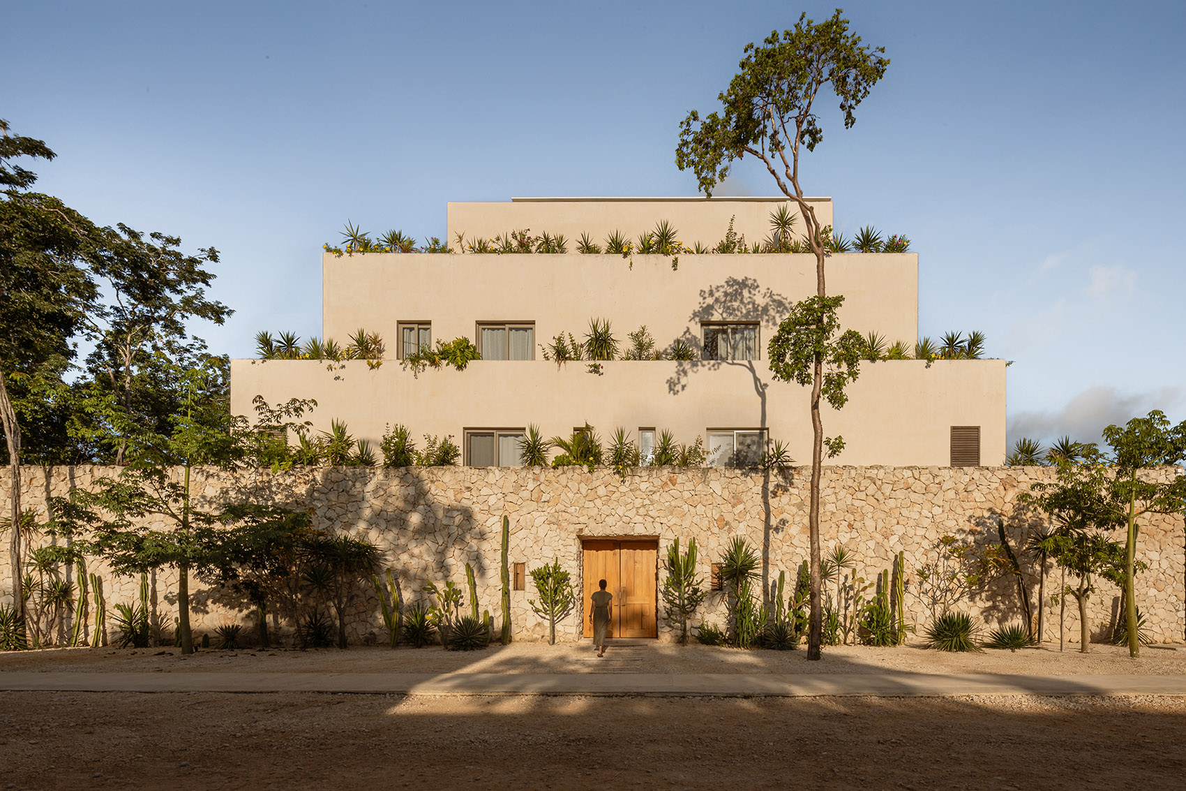 Hacienda Wabi RA