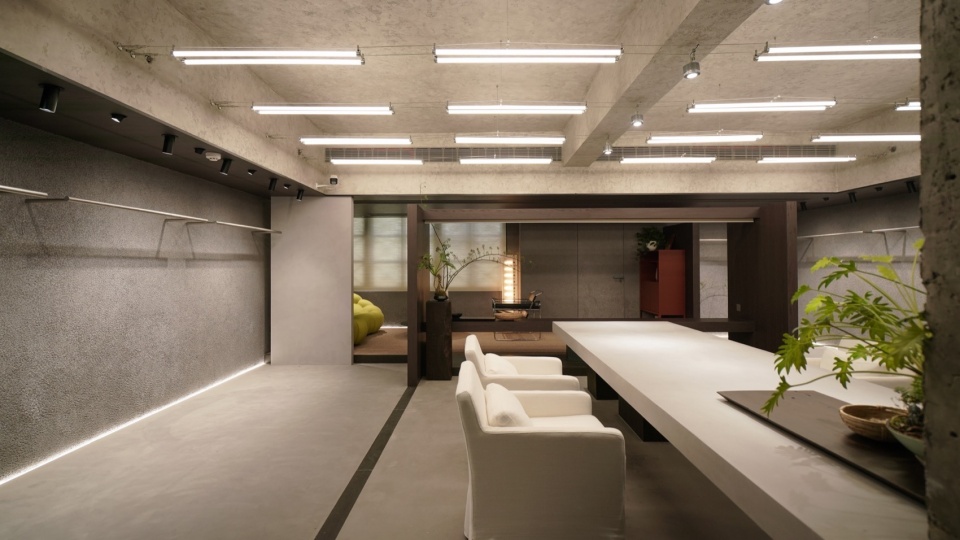 JIUGUOZI by Reborn Design