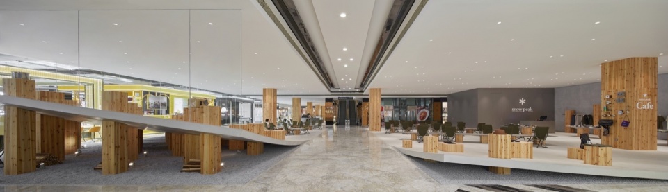Snow Peak MATRO Department Store Suzhou by KiKi ARCHi