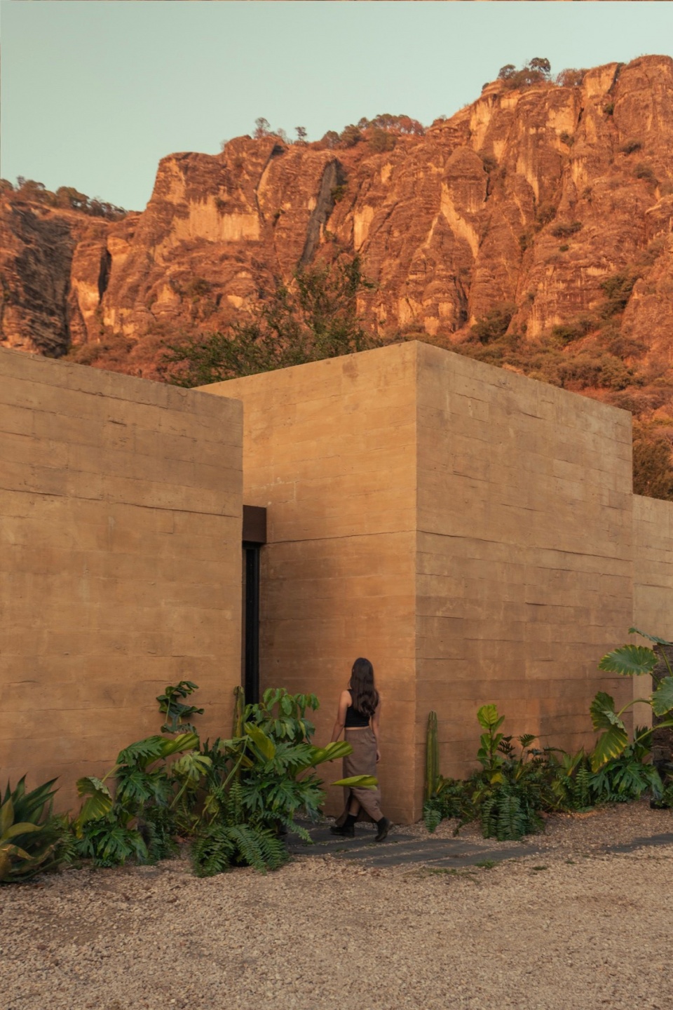 LL HOUSE by RA
