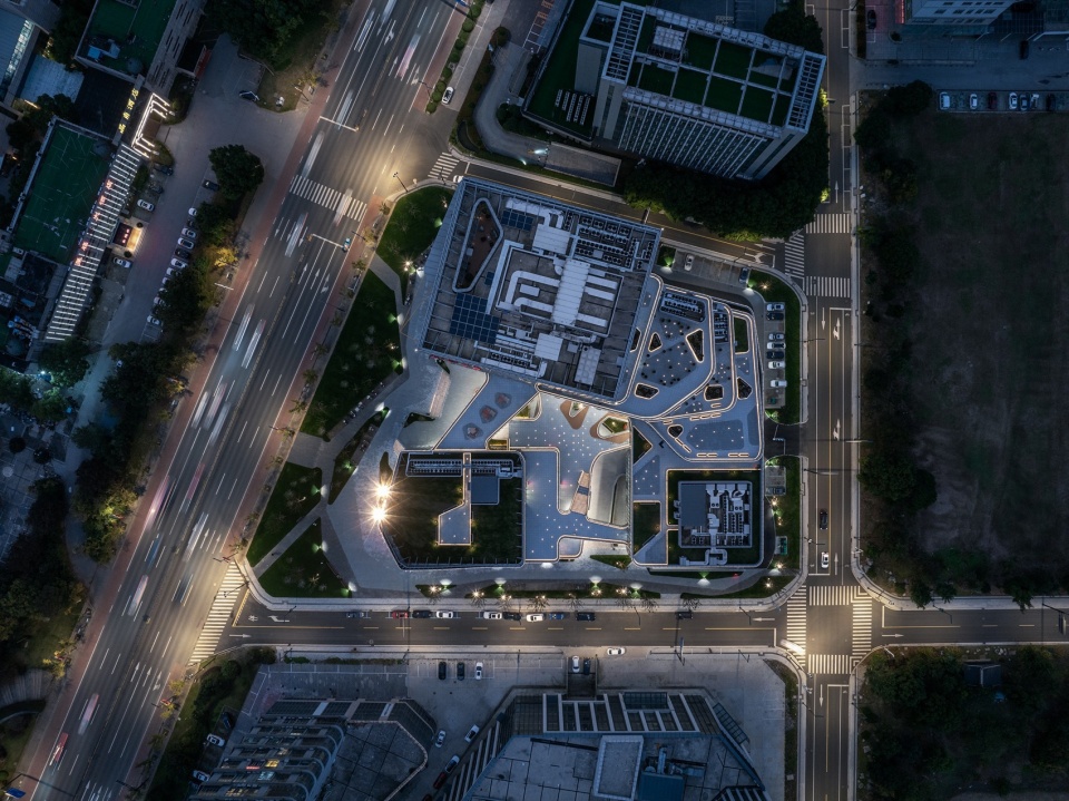 Aimer Suzhou Headquarters by Crossboundaries