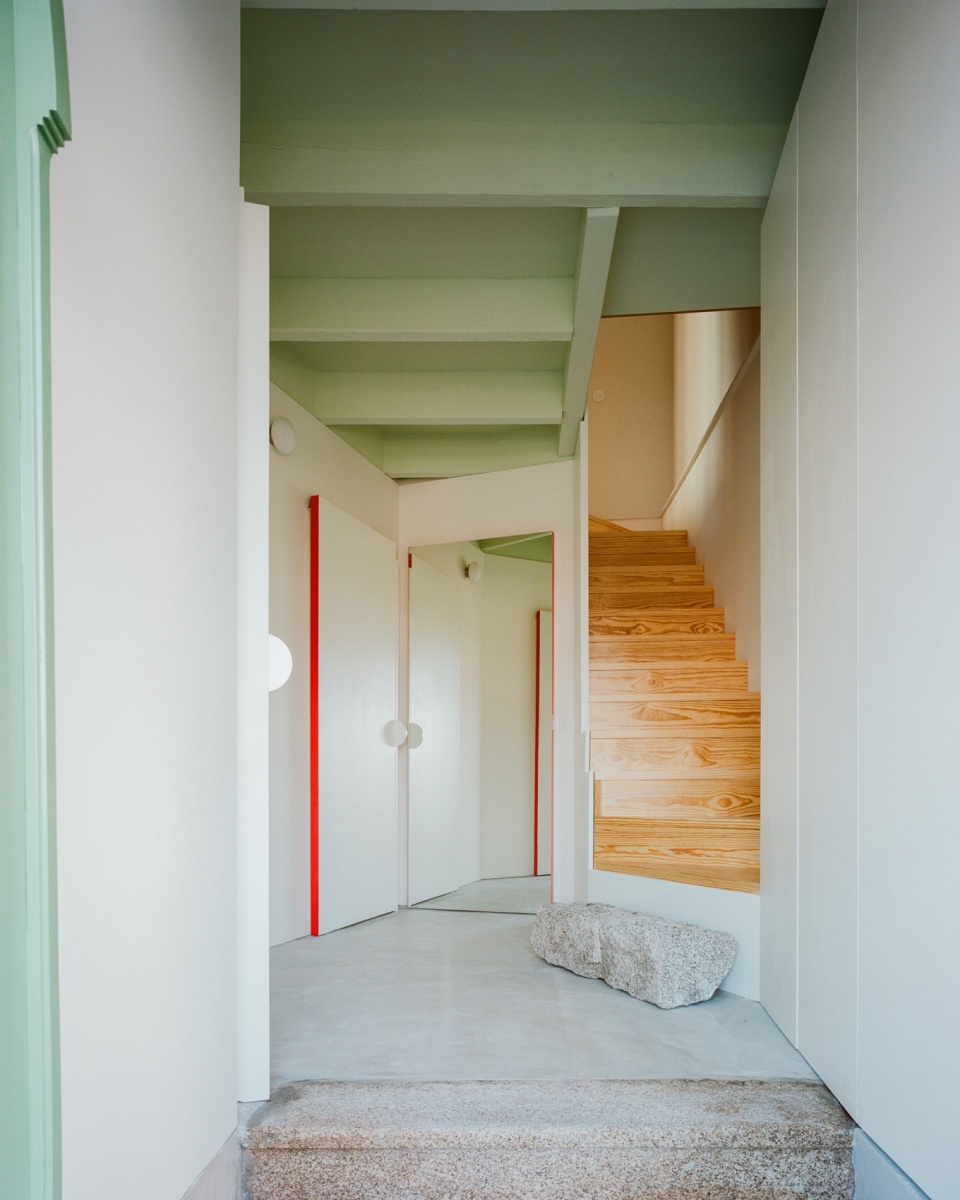 HOUSE IN VALONGO Atelier Local