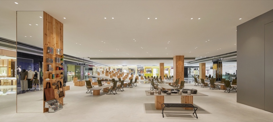 Snow Peak MATRO Department Store Suzhou by KiKi ARCHi