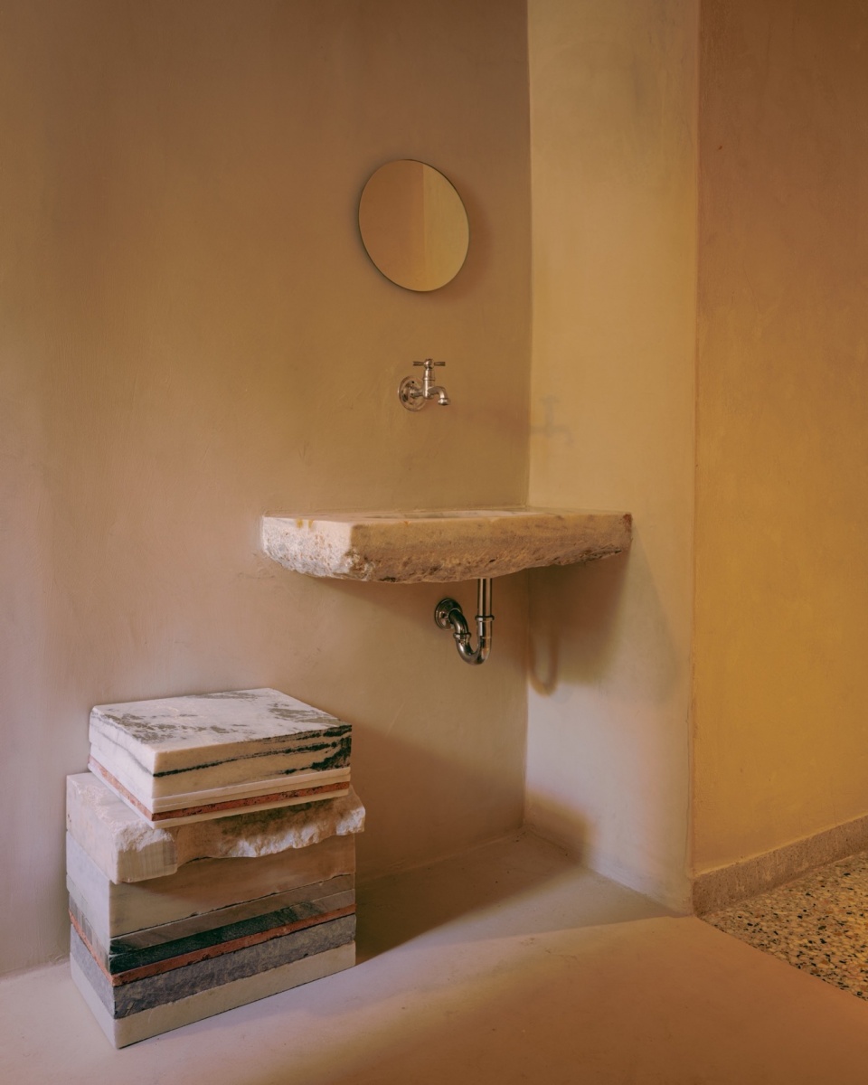 1OAM apotheke by Studio Andrew Trotter Eva Papadaki