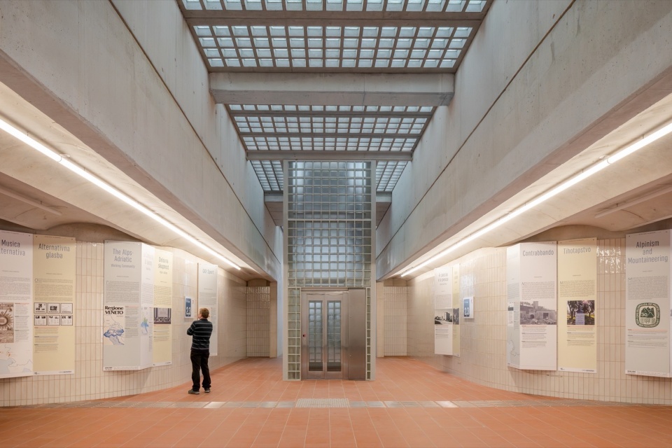 Nova Gorica Railway Station and Vrtaca Underpass SADAR VUGA