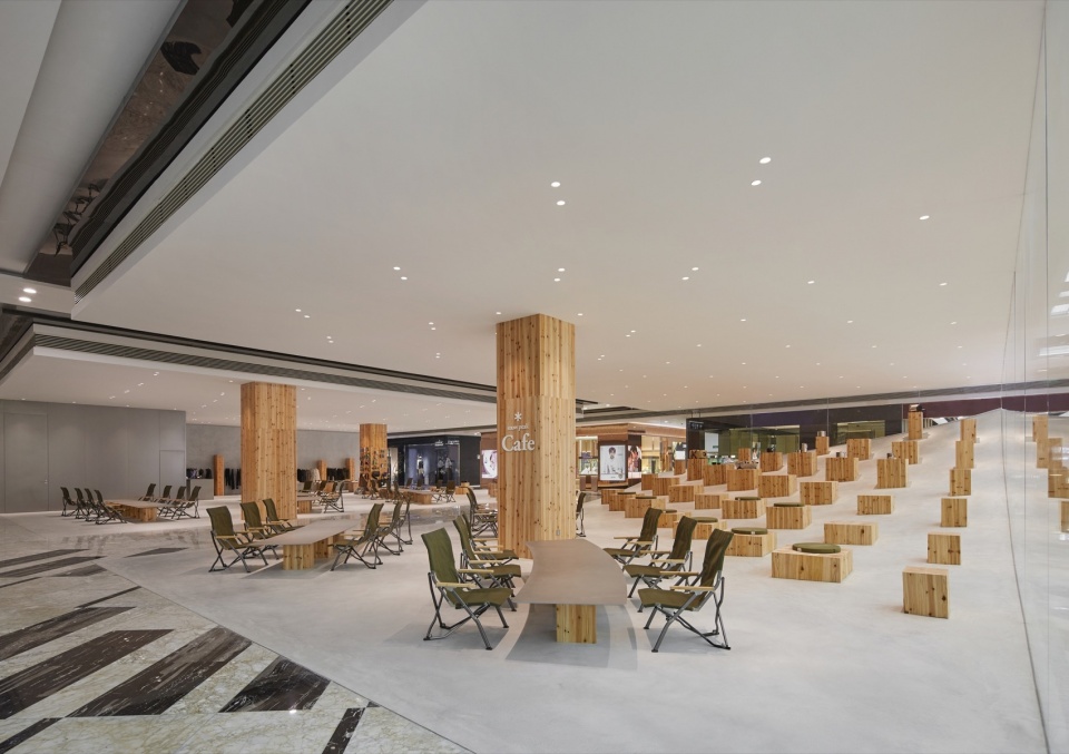 Snow Peak MATRO Department Store Suzhou by KiKi ARCHi