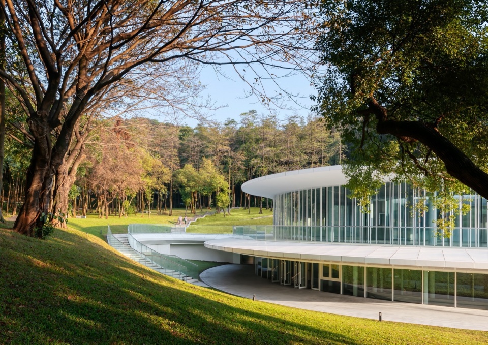 Yunxi Ex situ Conservation Demonstration Area of South China National Botanical Garden Huacheng Art Museum by ARCHITECTURAL DESIGN RESEAR...
