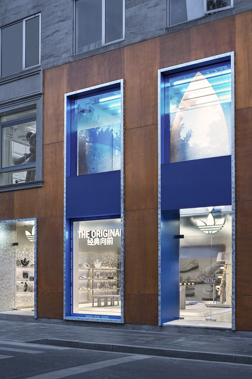 adidas originals flagship store by tomo