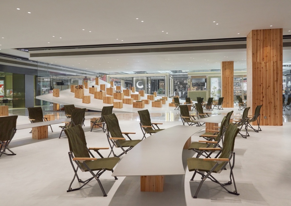 Snow Peak MATRO Department Store Suzhou by KiKi ARCHi