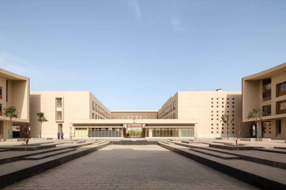 Tiemenguan Huashan High School by Jiangsu Provincial Zhongrui East China Institute of Architectural Design and Research Co Ltd Qurui Shan...