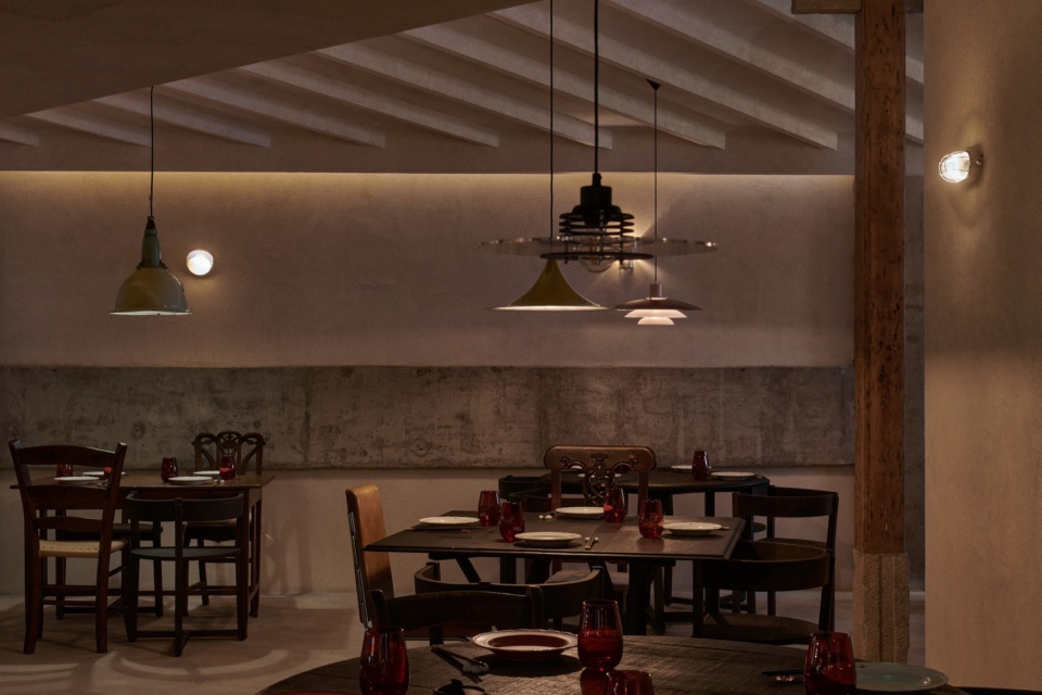 ANG HOA in Hangzhou Center by DEVOLUTION