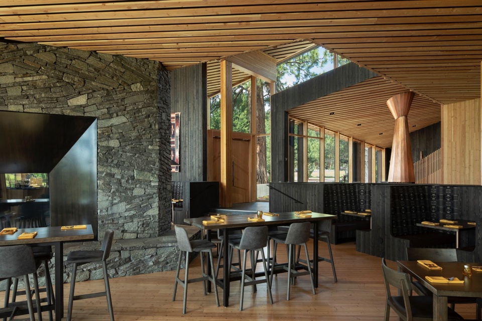 Black Butte Ranch Lodge by Hacker
