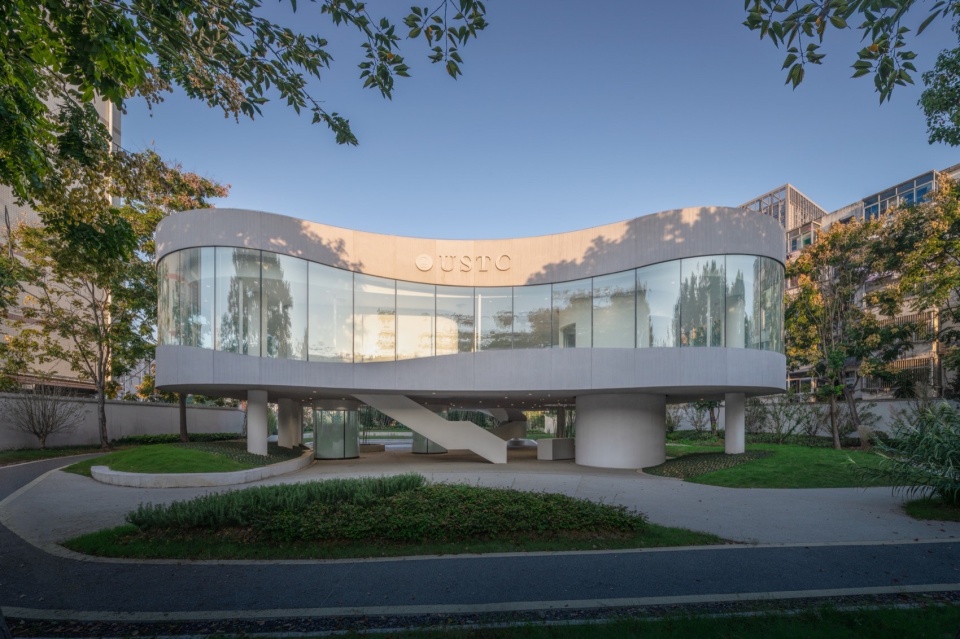 Learning Center at the Central Campus of University of Science and Technology of China by Heimat Architects