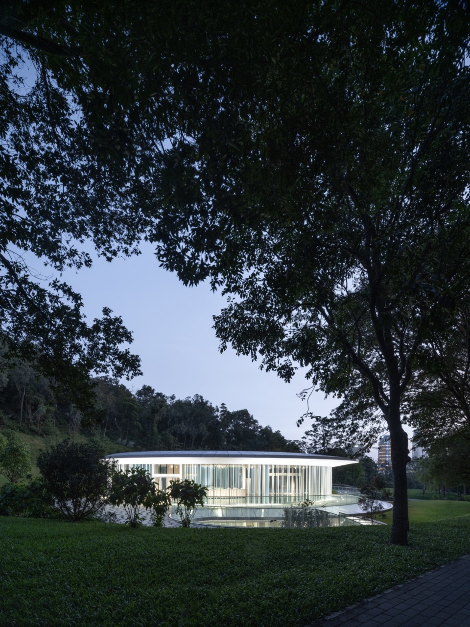 Yunxi Ex situ Conservation Demonstration Area of South China National Botanical Garden Huacheng Art Museum by ARCHITECTURAL DESIGN RESEAR...